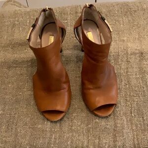 LOUISE ET CIE PEEP TOE HEELS